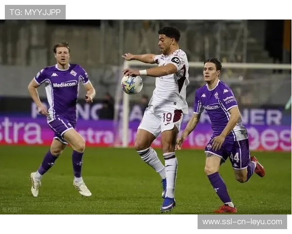 佛罗伦萨2-2都灵补时绝平，马里潘头球拯救客队